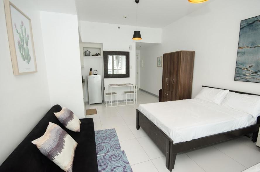 מנילה Kl Tower Makati Apartments By Ph Staycation מראה חיצוני תמונה