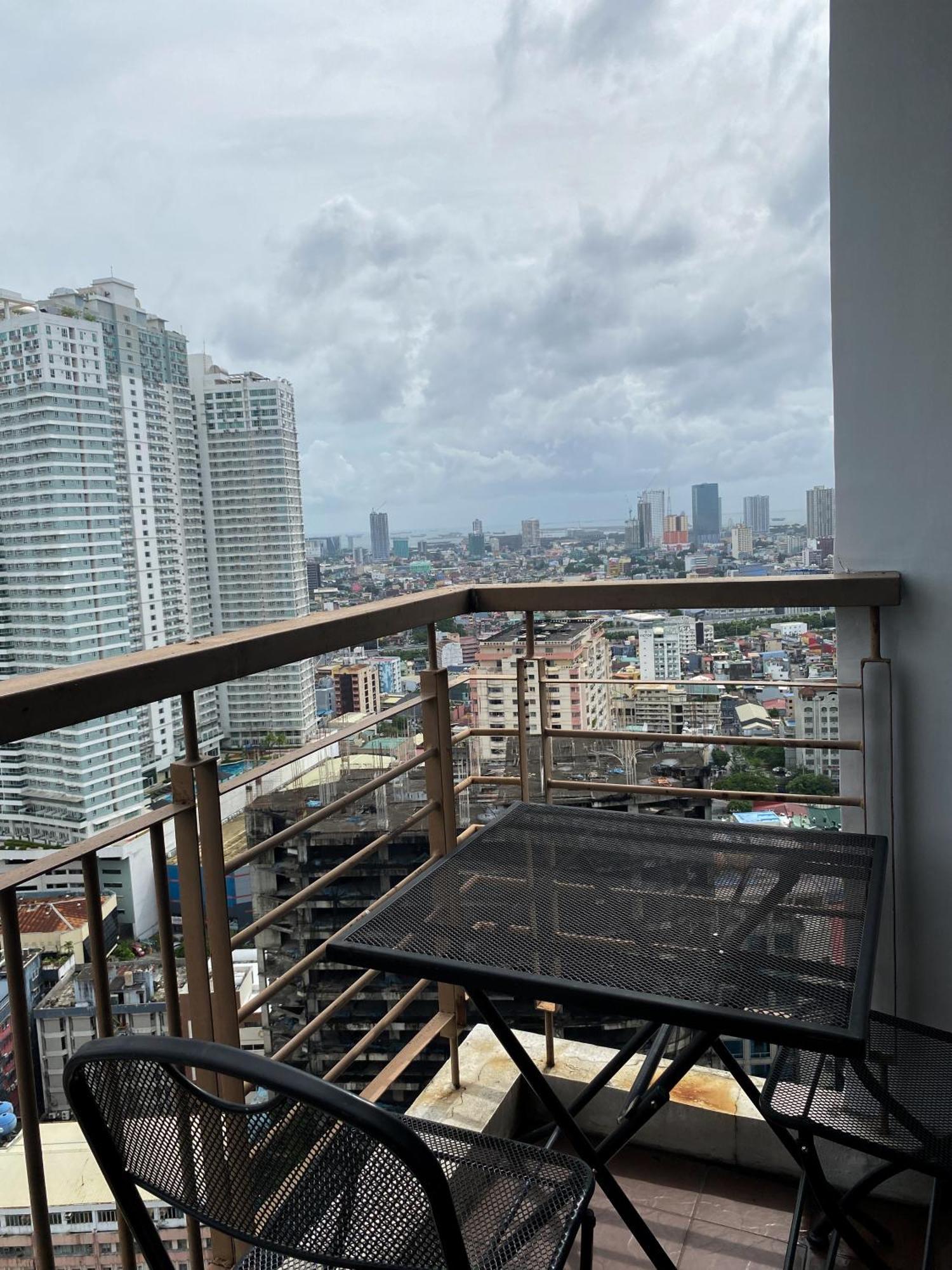 מנילה Kl Tower Makati Apartments By Ph Staycation מראה חיצוני תמונה